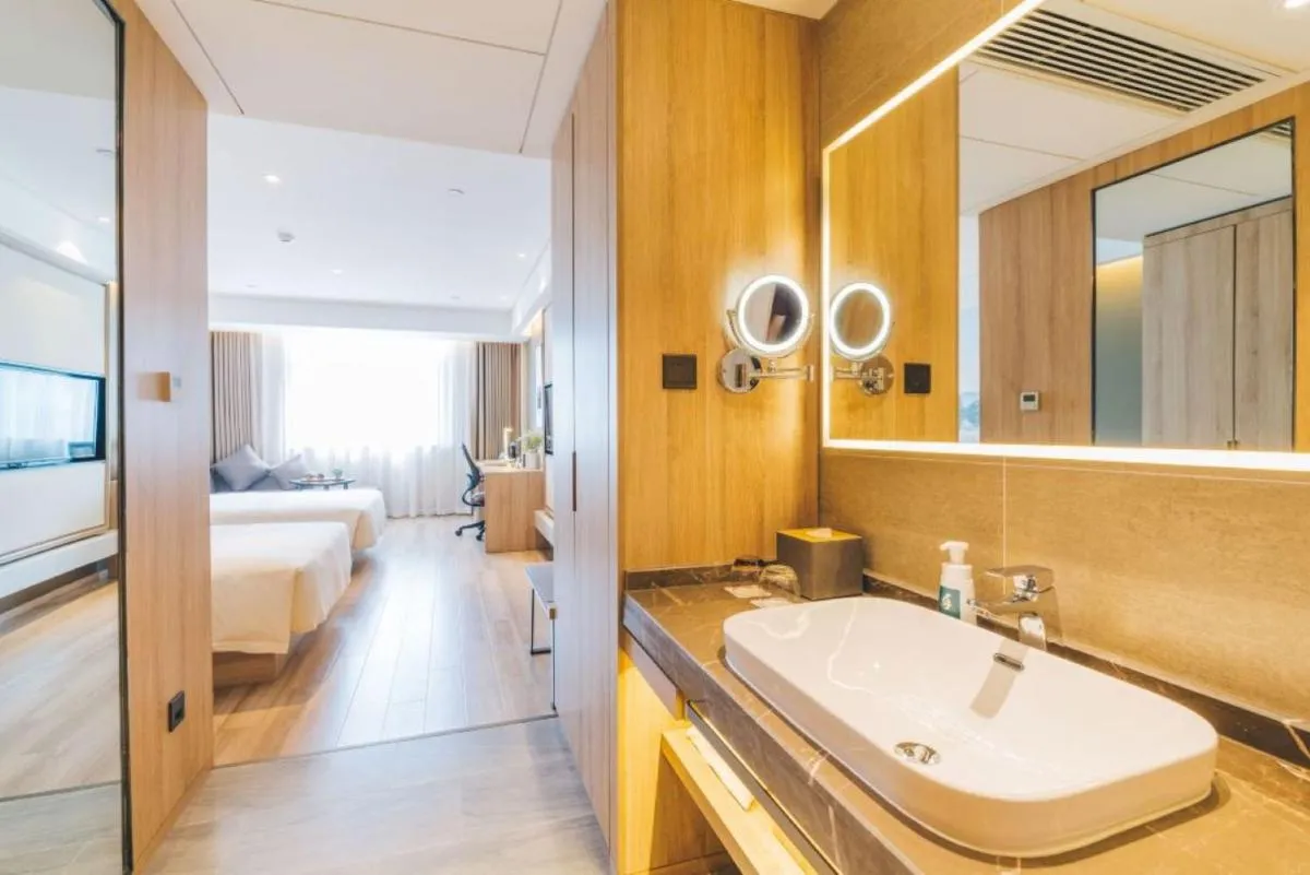 Image 2 of Atour Hotel (Hangzhou West Lake Cultural Square)