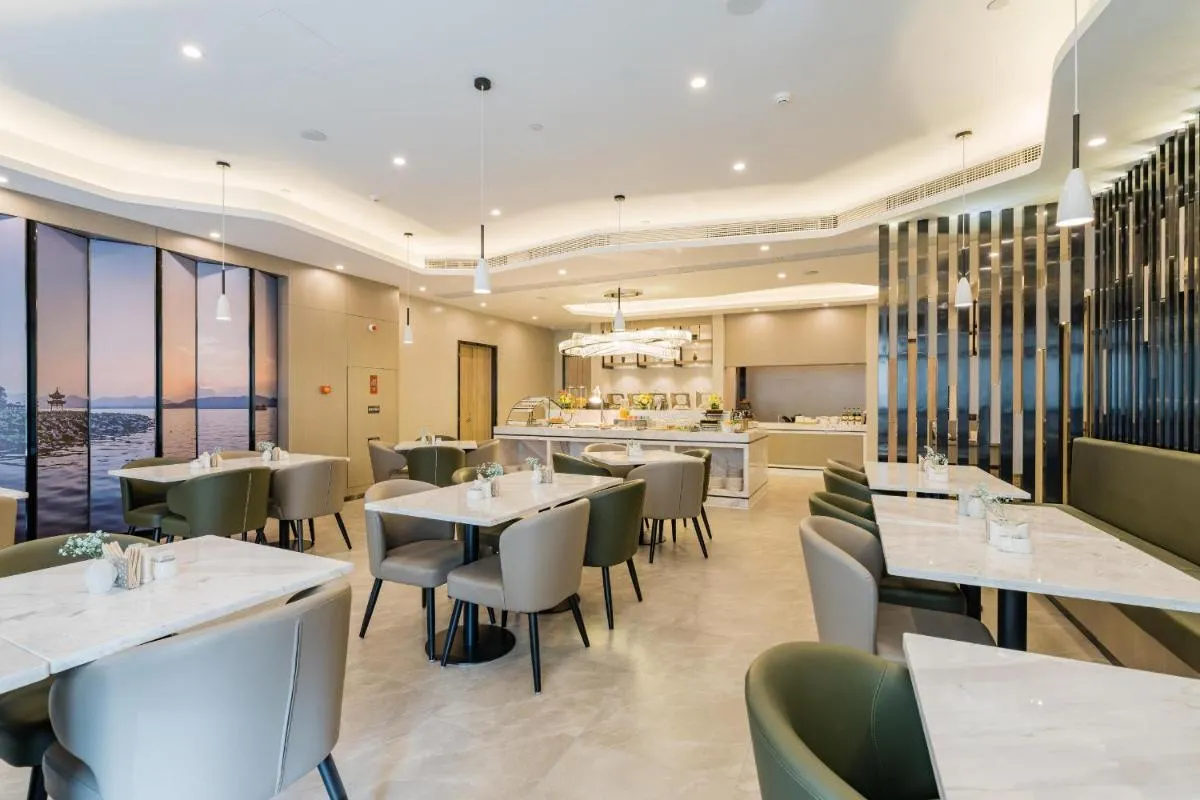 Image 2 of Atour Hotel Hangzhou Zhuantang Songcheng Academy of Fine Arts