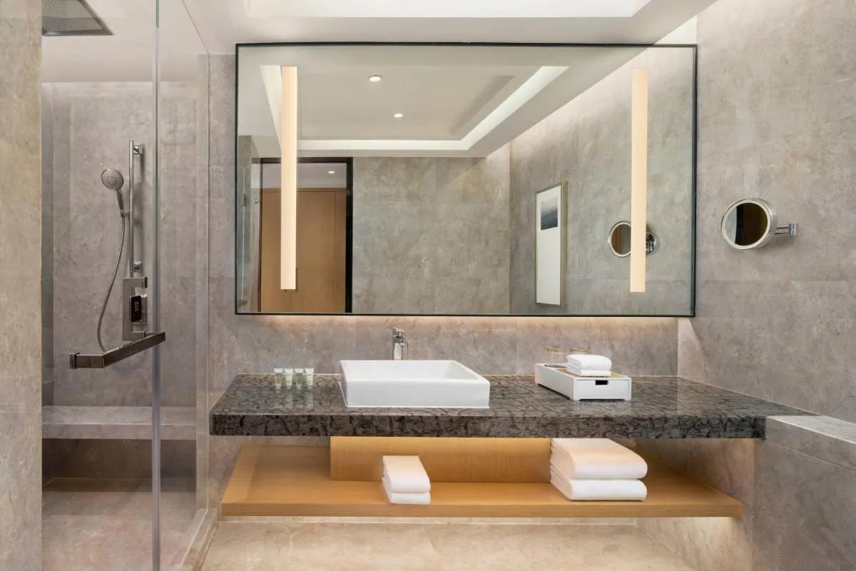 Image 2 of Courtyard by Marriott Hangzhou West