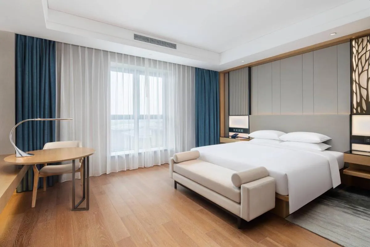 Image 1 of Courtyard by Marriott Hangzhou West