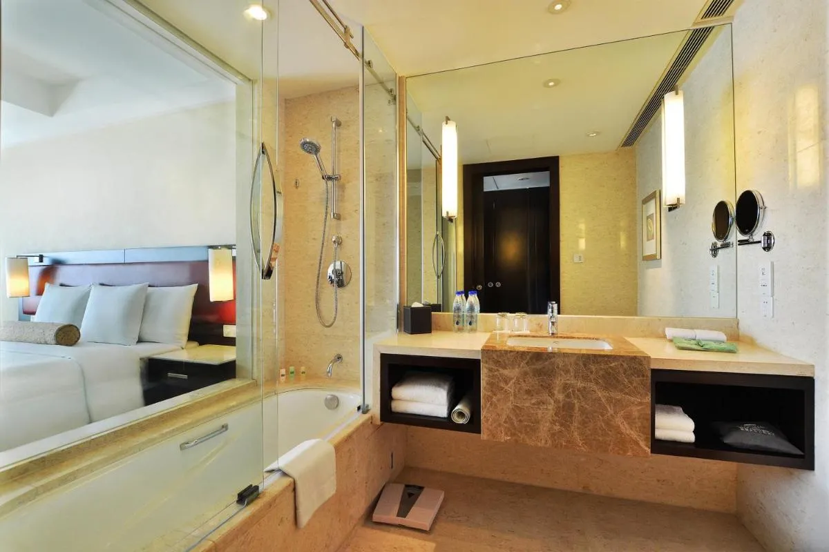 Image 2 of Courtyard by Marriott Hangzhou Wulin