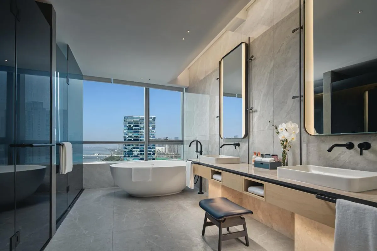 Image 2 of Crowne Plaza Hangzhou Riverside by IHG