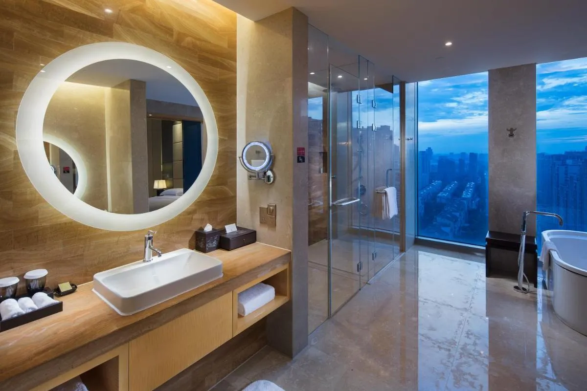 Image 2 of DoubleTree by Hilton Hangzhou East