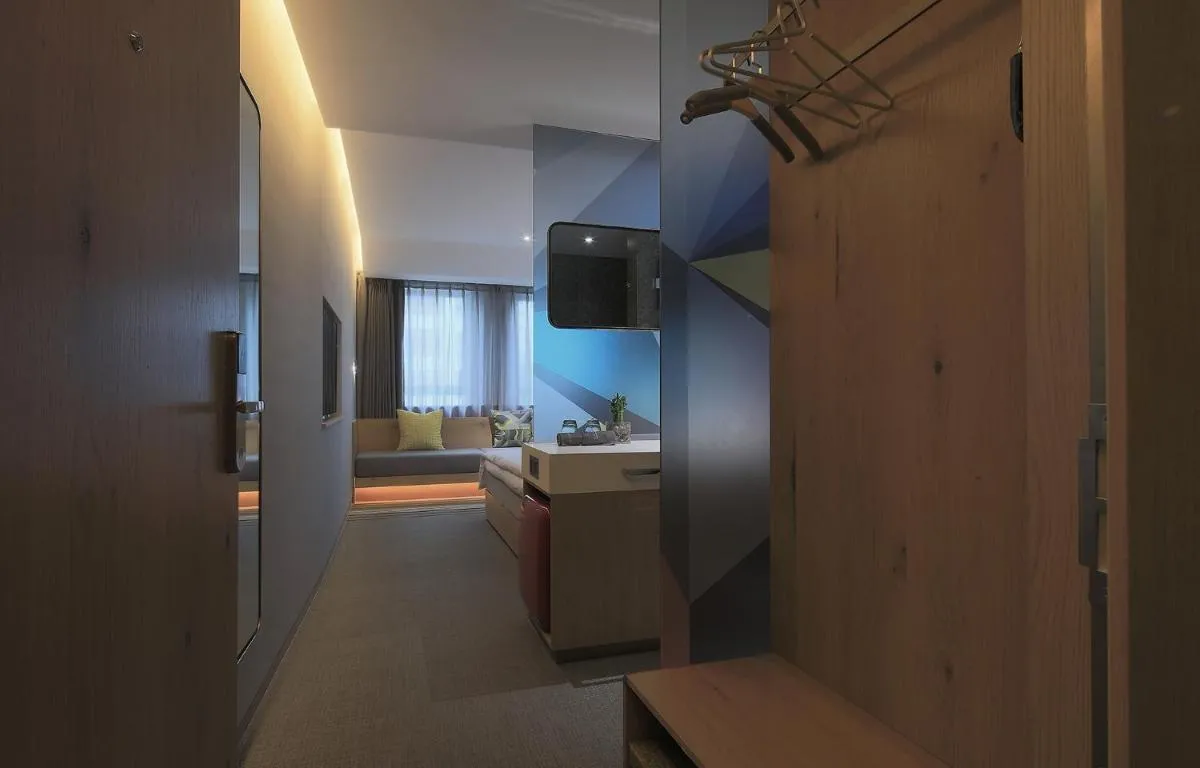 Image 4 of EBO Hotel (Hangzhou West Lake)