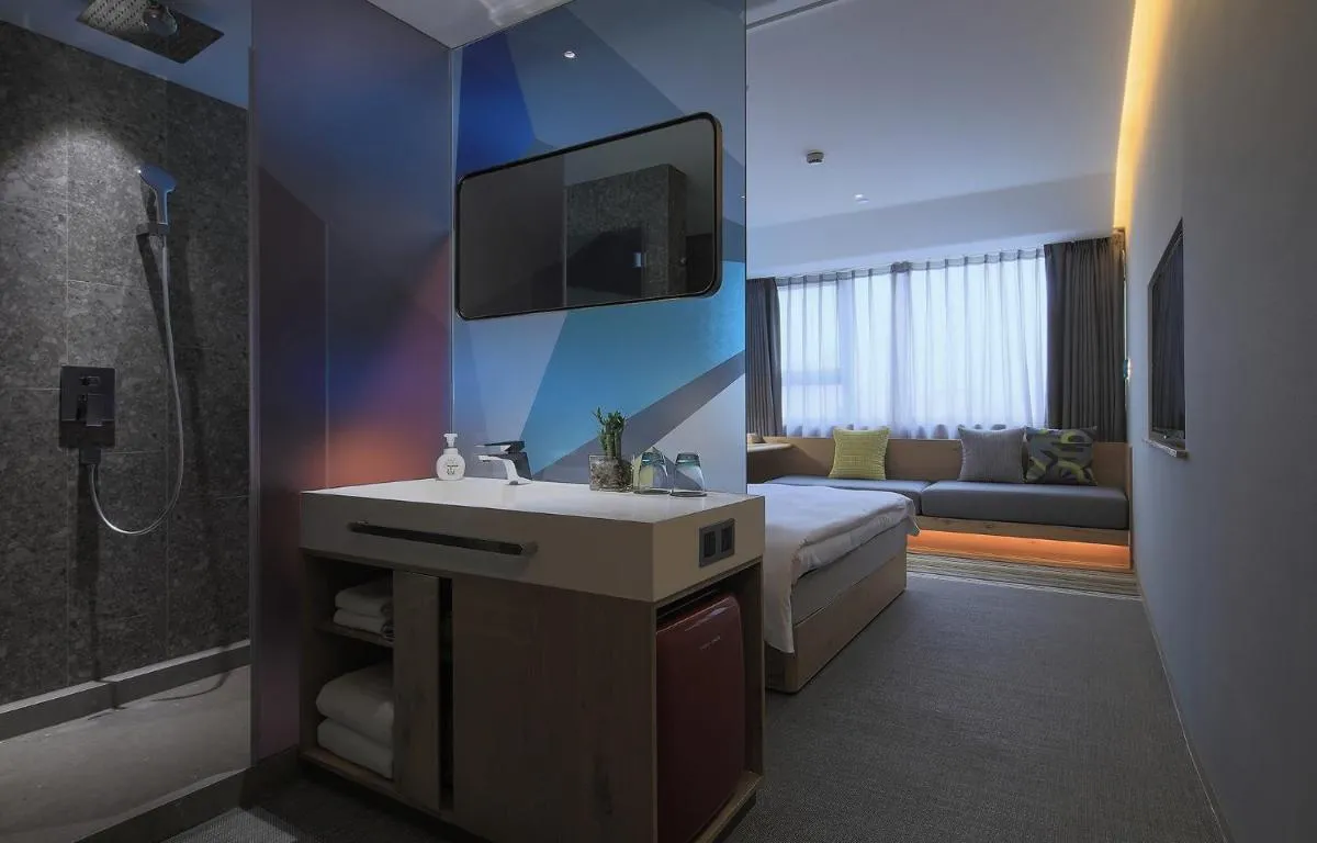 Image 2 of EBO Hotel (Hangzhou West Lake)