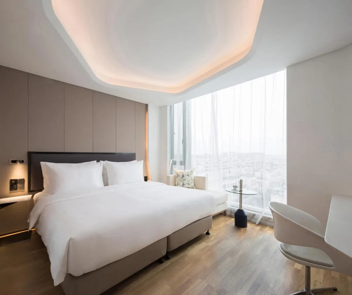 Image 1 of FlyZoo Hotel – Alibaba Future Hotel
