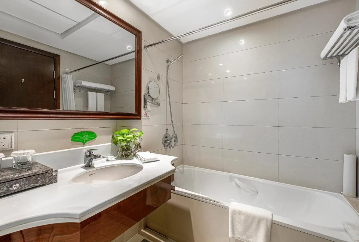 Image 2 of Haiwaihai International Hotel