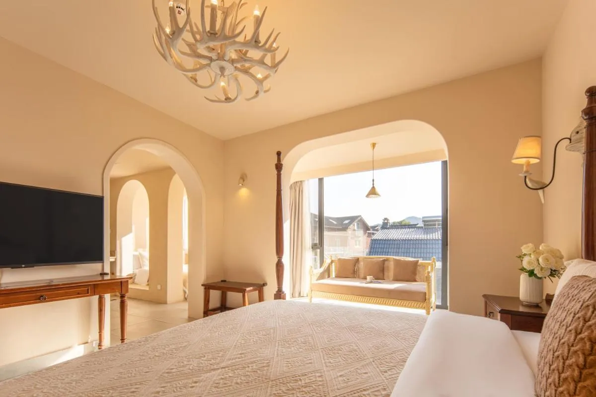 Image 4 of Hangzhou West Lake Youshan Villa