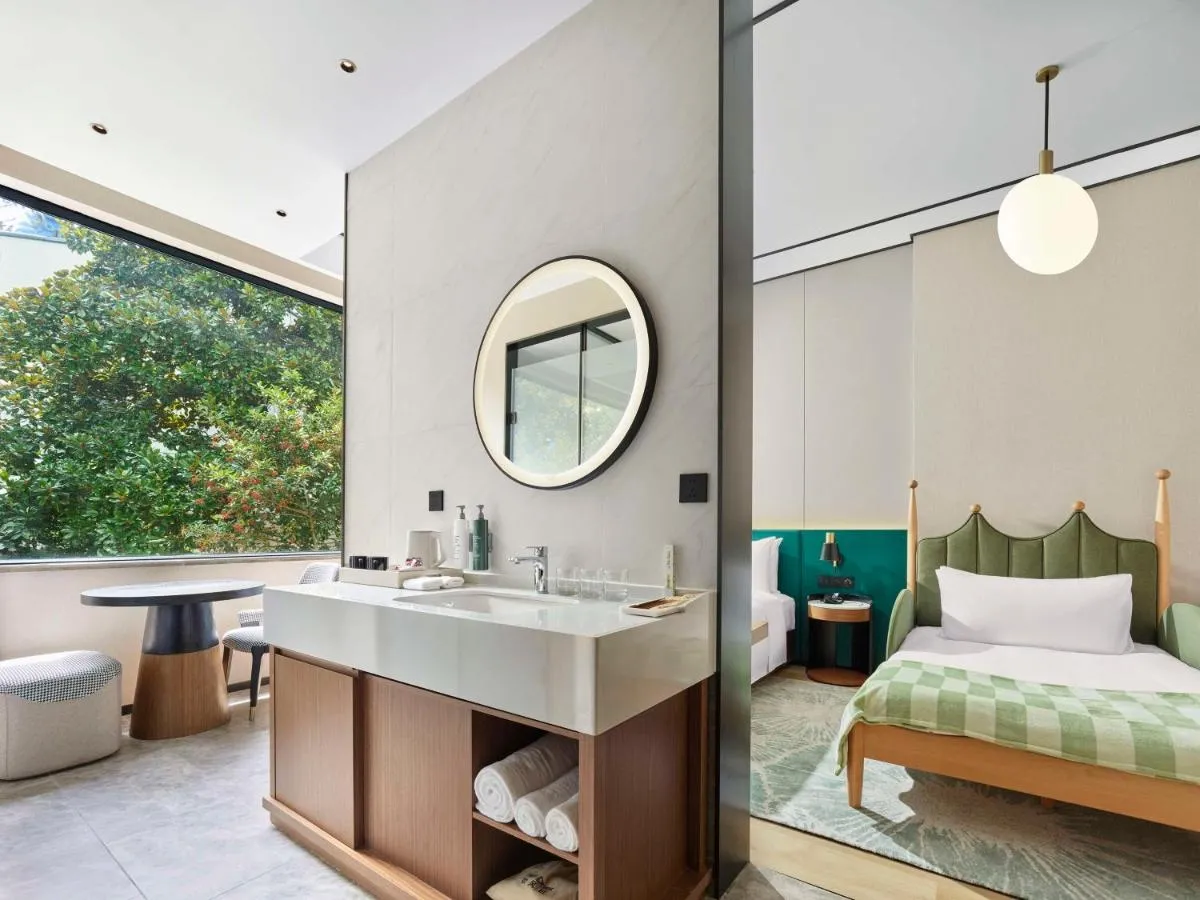 Image 2 of Hilton Garden Inn Hangzhou West Lake