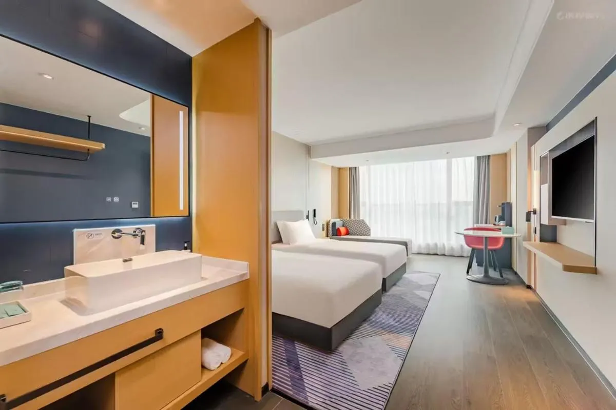 Image 6 of Holiday Inn Express Hangzhou Qianjiang CenturyCity by IHG