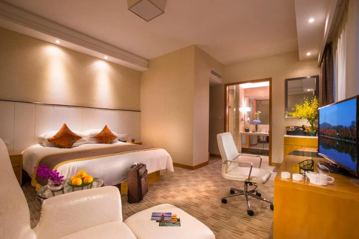 Image 4 of Huachen International Hotel