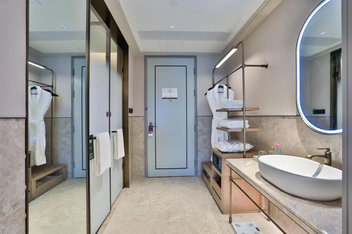 Image 2 of Mercure Hangzhou Xixi Zijingang
