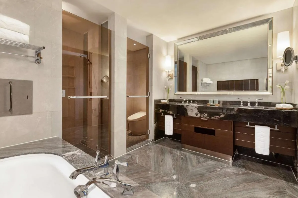 Image 2 of Midtown Shangri-La, Hangzhou – around 5 minutes walking distance to West Lake