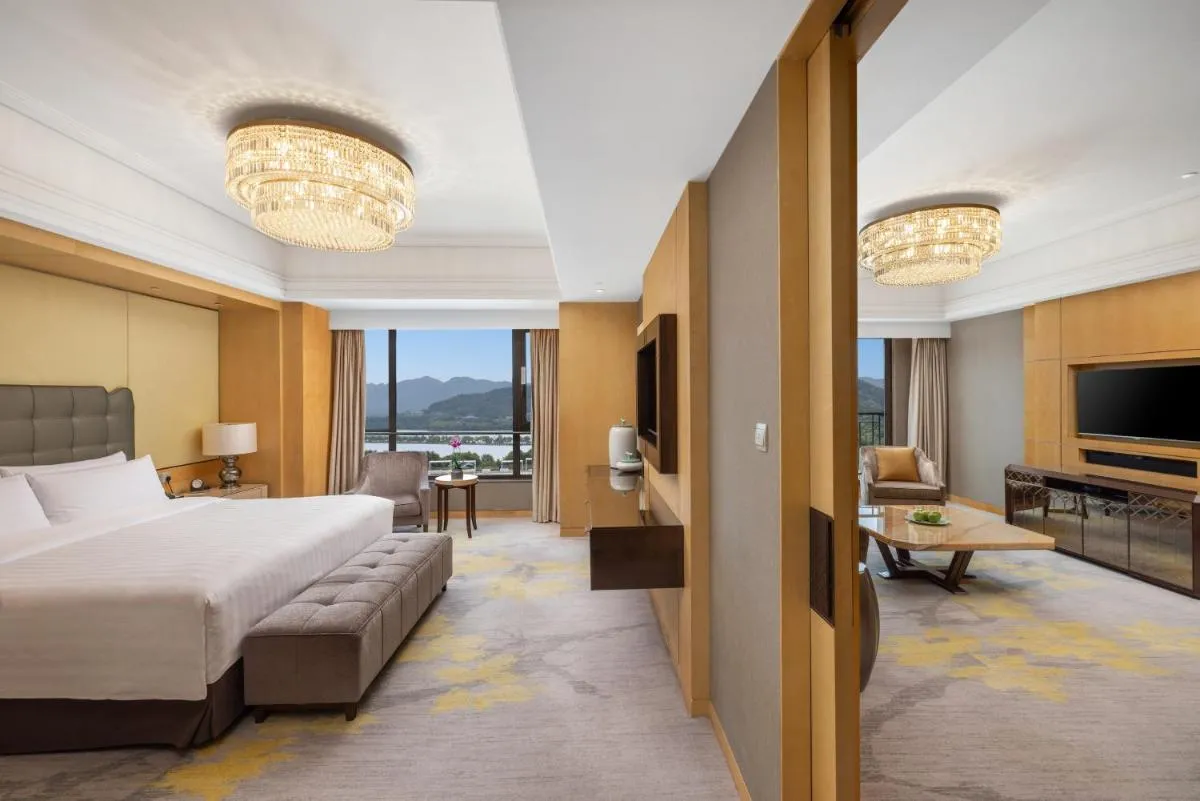 Image 5 of Midtown Shangri-La, Hangzhou – around 5 minutes walking distance to West Lake