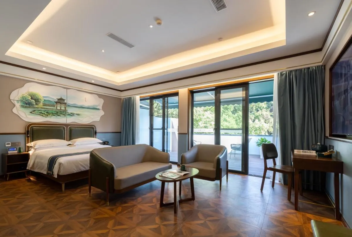 Image 6 of Nost algia S Hotel Hangzhou West Lake & Lingyin Temple 时光漫步S酒店杭州西湖店 Free laundry service, Free fresh ground coffee