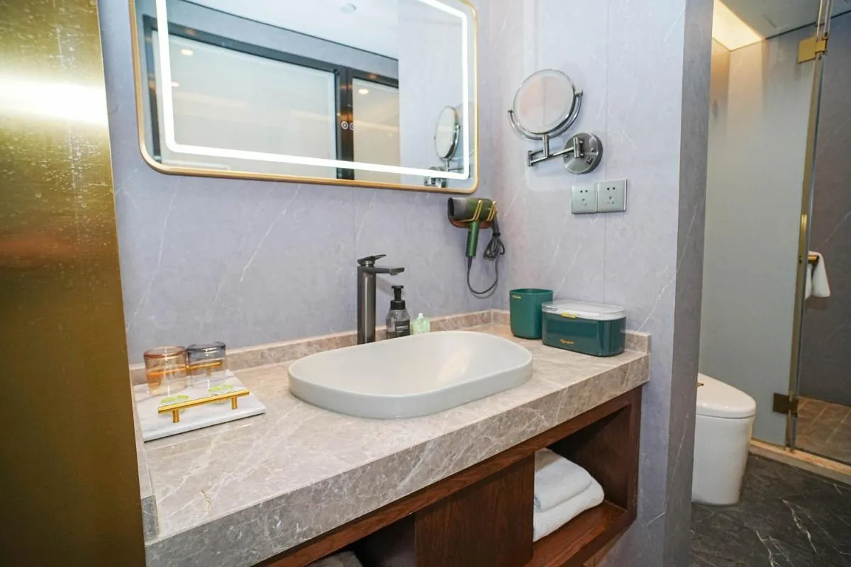 Image 2 of Nost algia S Hotel Hangzhou West Lake & Lingyin Temple 时光漫步S酒店杭州西湖店 Free laundry service, Free fresh ground coffee