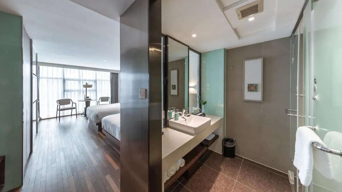 Image 1 of Pagoda Hotel Hangzhou West Lake Wulin – City Center and Family Friendly