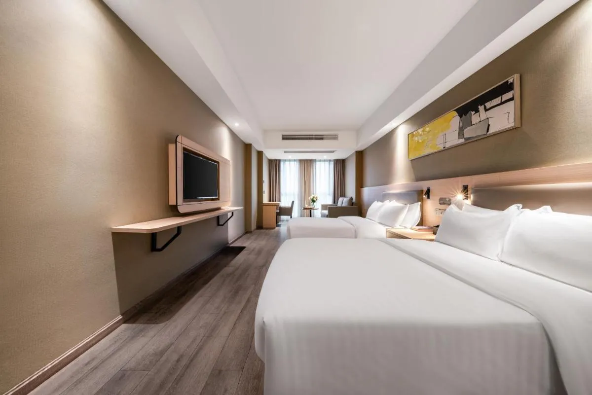 Image 1 of Shengfeng Mingzuo Hotel