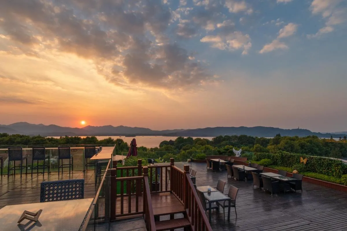 Image 6 of Sofitel Hangzhou Westlake – Few steps to West Lake, with panoramic lake view terrace