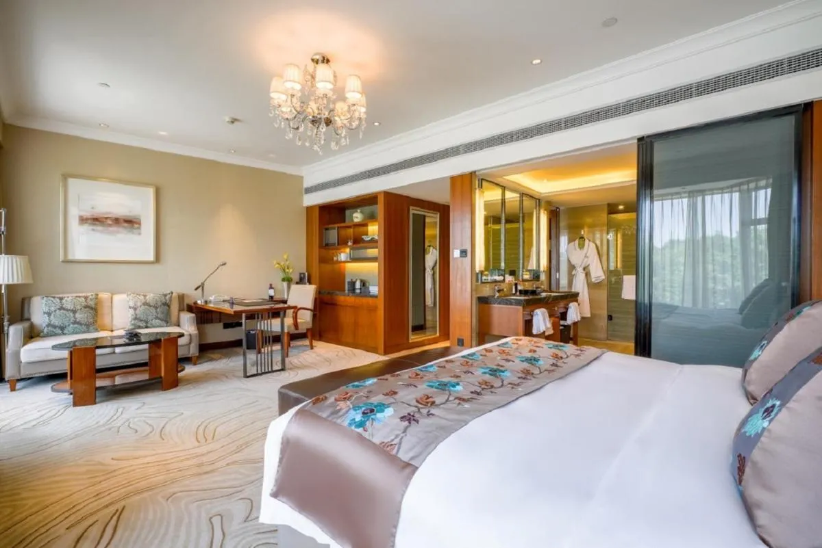Image 1 of Sofitel Hangzhou Westlake – Few steps to West Lake, with panoramic lake view terrace