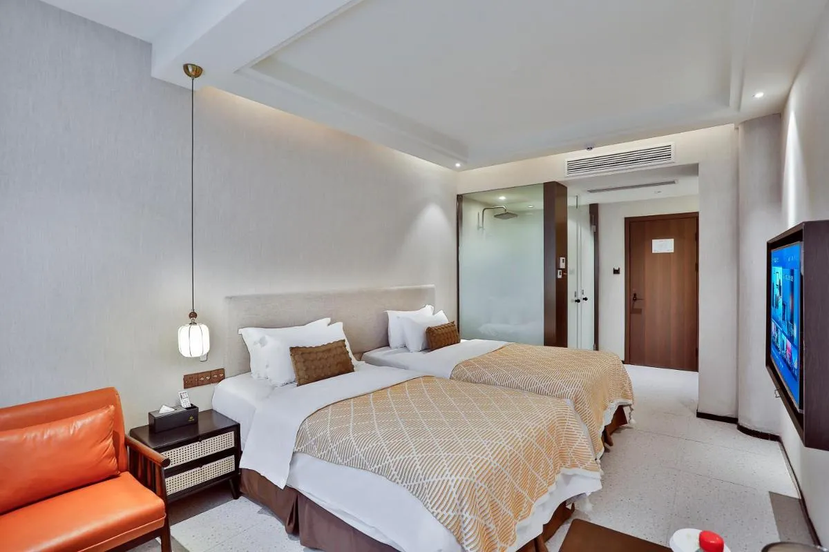 Image 4 of Yurong West Lake Cottage Resort Hotel Hangzhou
