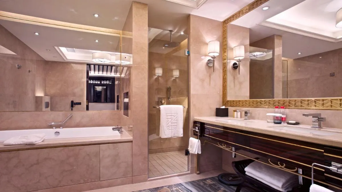 Image 2 of Zhejiang Xizi Hotel