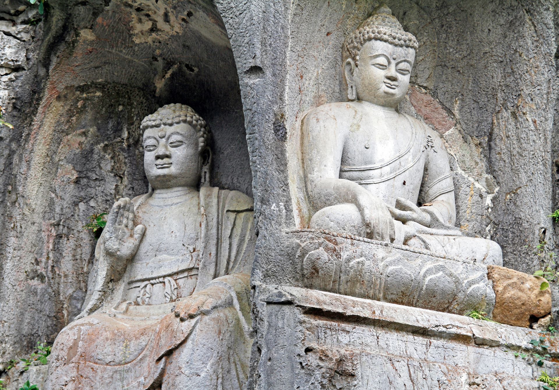 Feilai Feng Grottoes